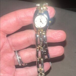 Vintage Citizen Quartz Gold and Silver Women's Watch